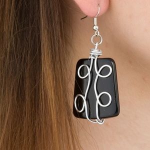 NEW! SILVER WIRE WRAPPED EARRINGS W/ BLACK CENTER